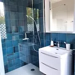 6 Ch. Avec Sauna, Jardin Et Parking Pres Du Bassin D'arcachon - Fr-1-736-51 Villa