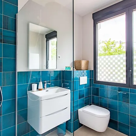 6 Ch. Avec Sauna, Jardin Et Parking Pres Du Bassin D'arcachon - Fr-1-736-51