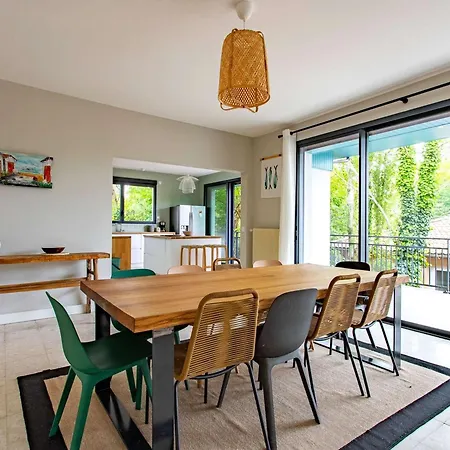 Villa 6 Ch. Avec Sauna, Jardin Et Parking Pres Du Bassin D'arcachon - Fr-1-736-51 Lège-Cap-Ferret