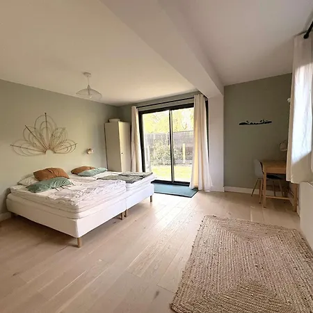 Villa 6 Ch. Avec Sauna, Jardin Et Parking Près Du Bassin D'arcachon - Fr-1-736-51 Lège-Cap-Ferret
